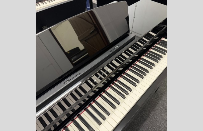 Yamaha CLP635 Digital Piano | Polished Ebony Finish | UK Delivery In Days | Warranty | P/X | Finance Options | Includes Stool, Headphones | Used | Serial Number BCYO01005 - Image 9